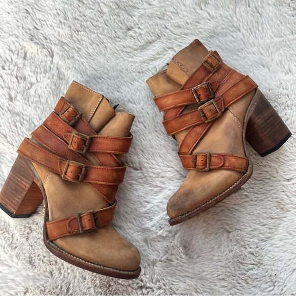 FREEBIRDS BY STEVEN Hustl Ankle Boots Strappy Buckle Sz. 7 - Picture 1 of 9